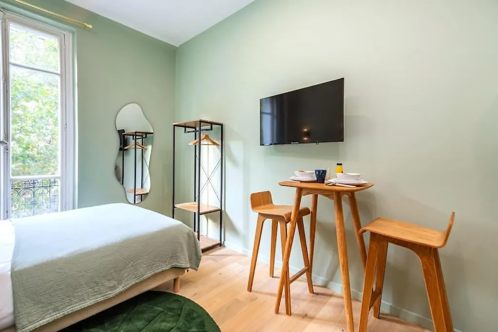 Apartamento Studio 3 Personnes Proche Champs Elysees Paris França